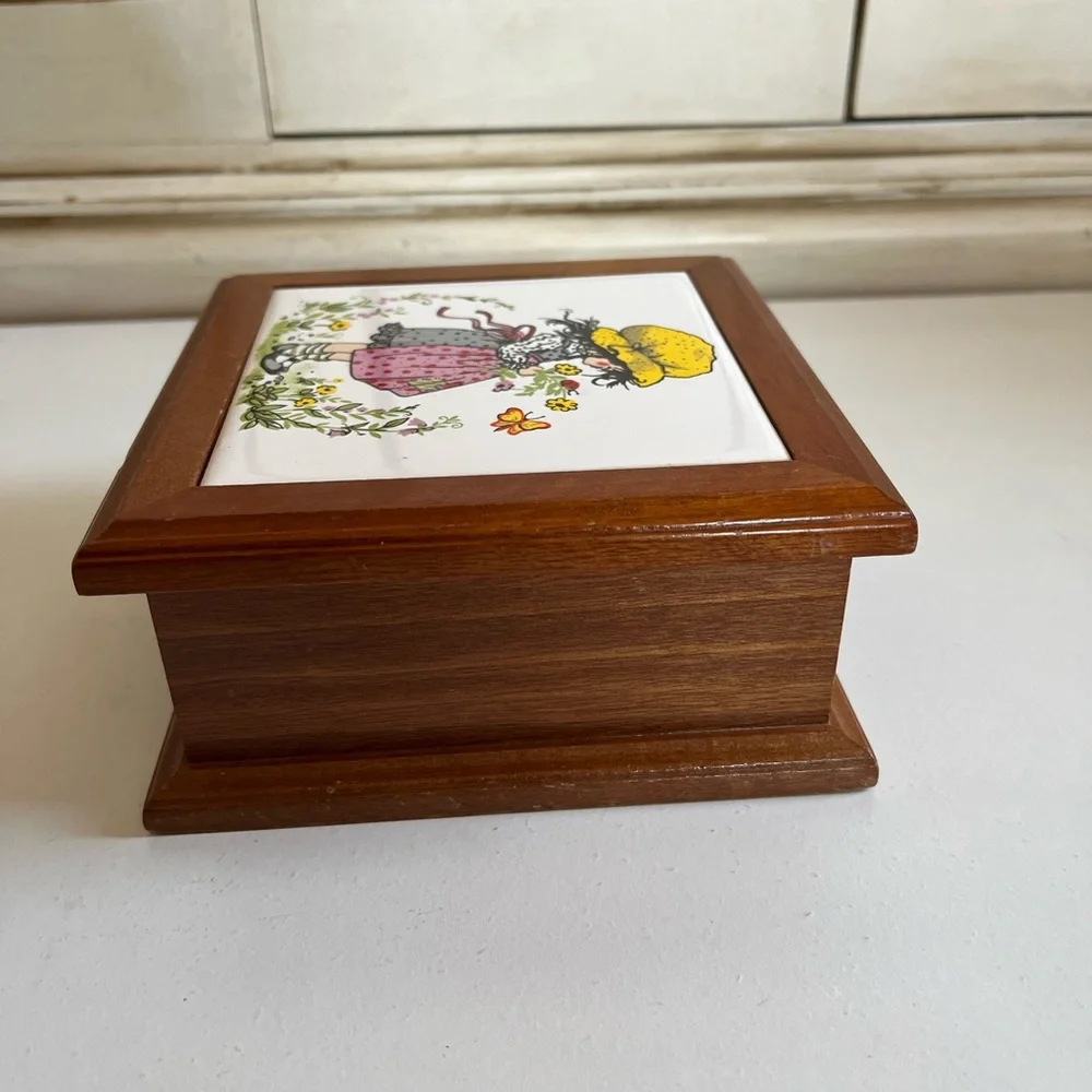 Vintage Girl Jewelry Trinket Box w/ Tile Top Divided Felt Insert Mirror